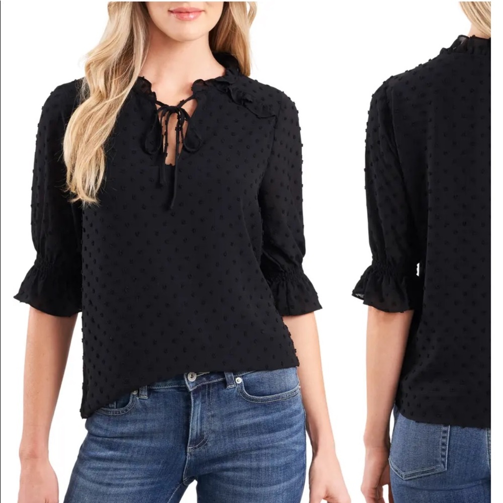 Clip Dot Tie Front Top